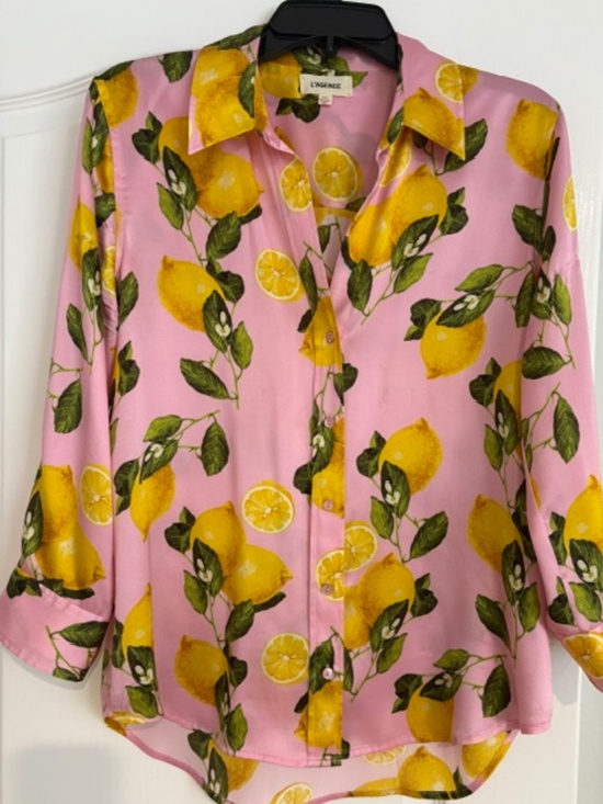 L'AGENCE Tops - L'Agence 100% silk lemon floral button down blouse.